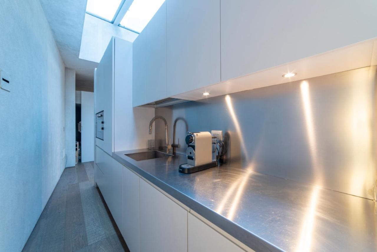 Stylish Loft Apartment Milan Bagian luar foto