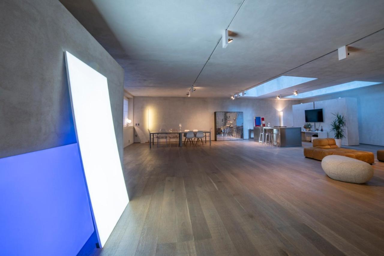 Stylish Loft Apartment Milan Bagian luar foto