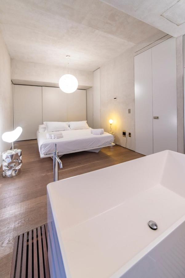 Stylish Loft Apartment Milan Bagian luar foto