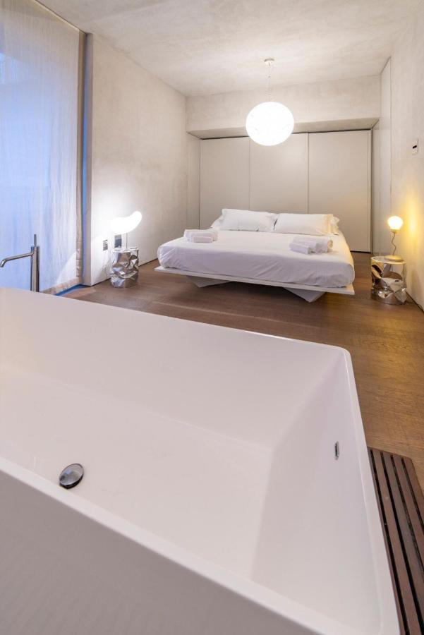 Stylish Loft Apartment Milan Bagian luar foto